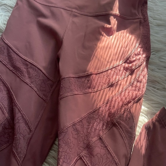 lululemon wunder under flocked high rise - Picture 4 of 6